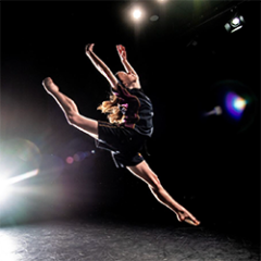 girl dancing